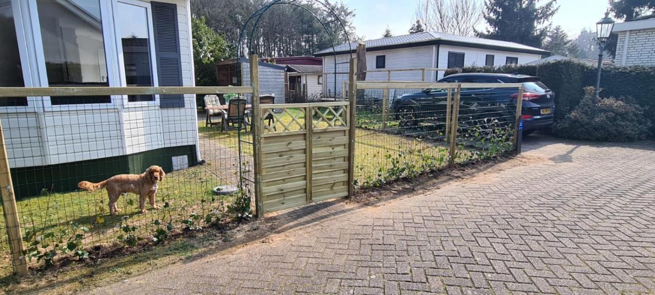 Relax Huisje Is Een Luxe Huisje Met Een Vaatwasser En Zeer Snel Wifi 5G En Is Voorzien Van Een Nieuwe Badkamer En Keuken Met Een Omheinde Tuin Met Een Eigen Parkeerplaats Putten Exterior photo